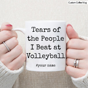 Die lustigen Tränen der Leute, die ich beim Volley Tasse