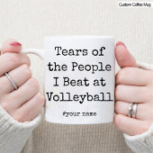 Die lustigen Tränen der Leute, die ich beim Volley Tasse