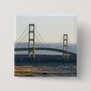 Die Mackinac-Brücke, die die Straits of 4 überspan Button