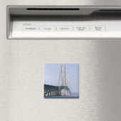 Die Mackinac-Brücke, die über die Straße von Magnet (In Situ (Geschirrspüler))