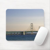 Die Mackinac-Brücke über die Straße 3 Mousepad (Mit Mouse)