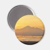 Die Magie des Gebirges am Morgen. Magnet (Vorderseite/Rückseite)