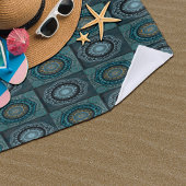 Die Mandala der gyrate psychedelic auges Strandtuch