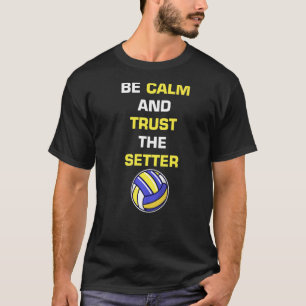 Die Männer sind ruhig und vertrauen dem Setter Fun T-Shirt