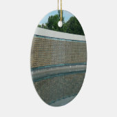 Die Mauer zur Erinnerung an den Zweiten Weltkrieg Keramikornament (Rechts)