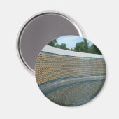 Die Mauer zur Erinnerung an den Zweiten Weltkrieg Magnet (Vorderseite/Rückseite)