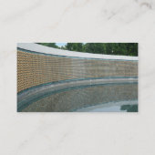 Die Mauer zur Erinnerung an den Zweiten Weltkrieg  Visitenkarte (Rückseite)