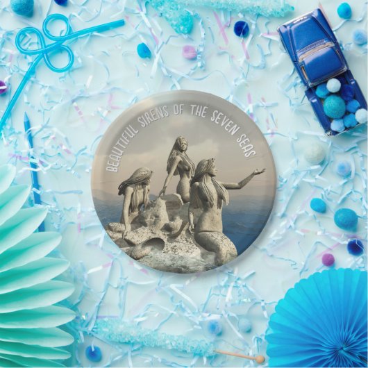 Die Meerjungstatue. Gestalted Pappteller (Party)