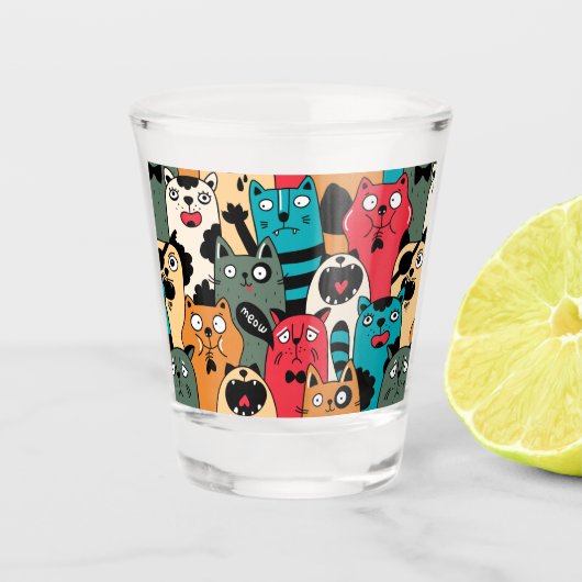 Die Menge an Katzen Schnapsglas (Vorderseite)