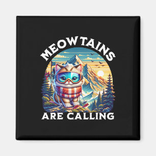 Die Meowtains nennen die lustige Katze Quirky Skif Magnet