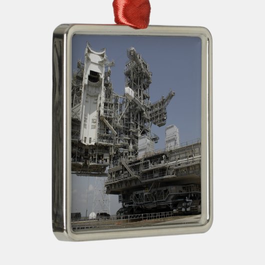 Die mobile Startplattform wird verschoben Ornament Aus Metall (Rechts)