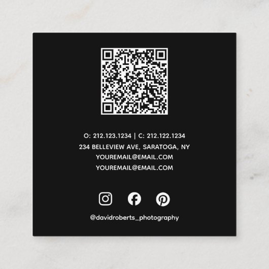 Die moderne Angle hat unverblümt fotografiert. Quadratische Visitenkarte (Rückseite)