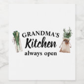 Die moderne Küche von Oma ist immer ein bestes Ges Weinetikett (Einzelnes Label)