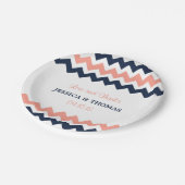 Die moderne Zickzack Hochzeitskollektion - Rosa un Pappteller (Schrägansicht)