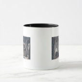 Die Mönche, die König mit bedecken, drapieren Tasse (Zentrum)