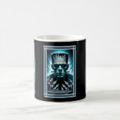 Die Monster-Tarot-Karte Frankensteins Kaffeetasse (Mittel)