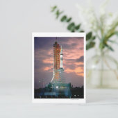 Die Morgendämmerung bricht hinter ASTP Saturn IB C Postkarte (Stehend Vorderseite)