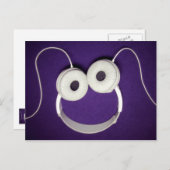 Die Musik mit glücklichen Kopfhörern ins Gesicht s Postkarte (Vorne/Hinten)