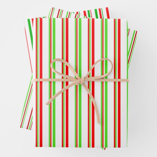 Die Muster sind grün, weiß, rot und weich. Geschenkpapier Set (Beispiel)