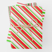 Die Muster sind grün, weiß, rot und weich. Geschenkpapier Set (Beispiel)