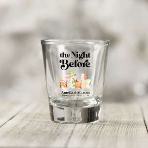 Die Nacht vor dem Probedinner für das Retro-Paar Schnapsglas