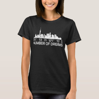 Die nachts vom GPS koordinierte Skyline von Shangh T-Shirt