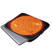 DIE NÄHE DER SCHÖNEN SONNE LAPTOPSCHUTZHÜLLE (Vorne Knopf)