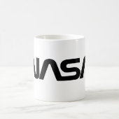 Die NASA-Wurm-Logo Kaffeetasse (Mittel)