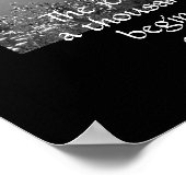 Die Natur Zen zitiert die Reise schwarz-weiß Poster (Ecke)