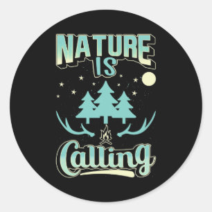 Die Natur zu wandern ruft Runder Aufkleber