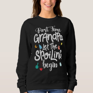 Die neue Großmutter Ließ das Geschenk für den verw Sweatshirt