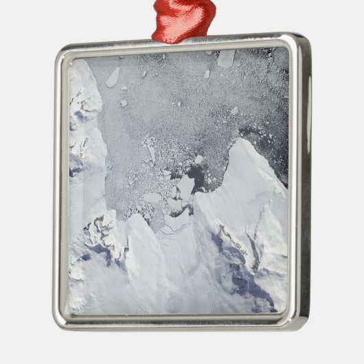 Die Nordspitze der Insel Alexander Silbernes Ornament (Links)