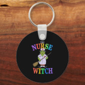 Die Nurse Hexe hat eine unheimlich schöne Hallowee Schlüsselanhänger (Vorderseite)