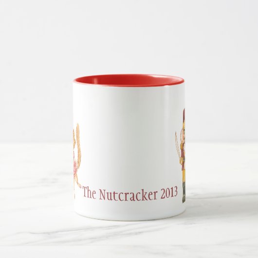 Die Nussknacker-Tasse 2013 Tasse (Zentrum)
