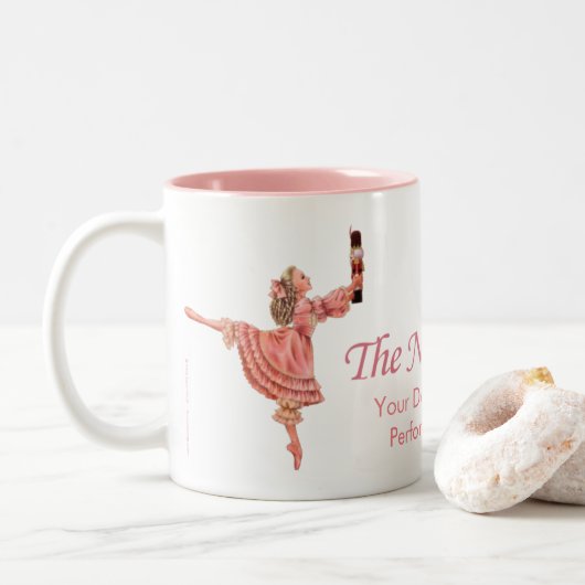 Die Nutcracker-Ballett-Clara-Tasse Zweifarbige Tasse (Mit Donut)
