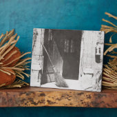 Die offene Tür, März, 1843 (b/w-Foto) Fotoplatte (Seite)