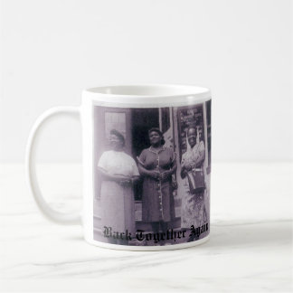 "Die Oliver-Schwester-" hintere zusammen wieder Kaffeetasse
