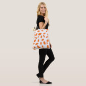 Die Orangefarbene Tasche (Am Model)