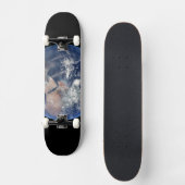 Die östliche Hemisphäre auf der Erde. Skateboard (Vorderseite)