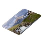 Die Packer führen die Pferde über die Brücke Magnet (Linke Seite)