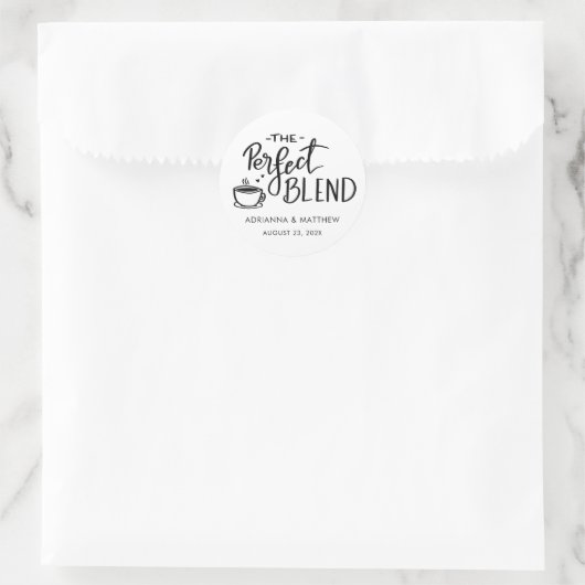 Die perfekte Blend-Script-Kaffee-Gastgeschenk Hoch Runder Aufkleber (Tasche)