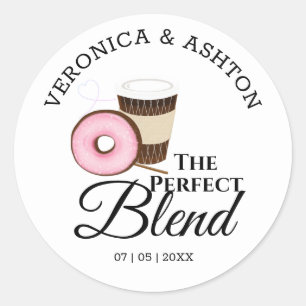 Die perfekte Mischung Kaffee und Donut   Hochzeit Runder Aufkleber