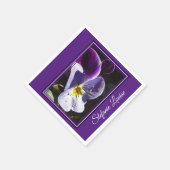 Die perfekte Viola-Blume Serviette (Ecke)