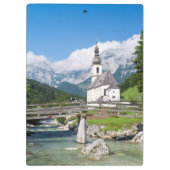 Die Pfarrkirche Ramsau in Bayern, Deutschland Klemmbrett (Rückseite)