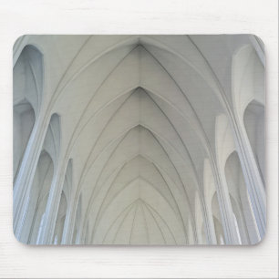 Die Pfarrkirche und Wahrzeichen von Reykjavik Mousepad
