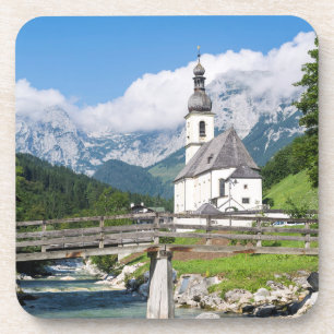 Die Pfarrkirche von Ramsau in Bayern, Deutschland Untersetzer