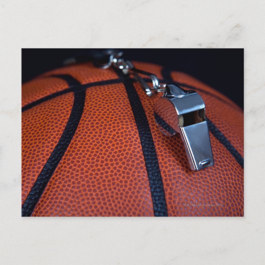 Die Pfeife eines Schiedsrichters auf einer Erholun Postkarte (Vorderseite)