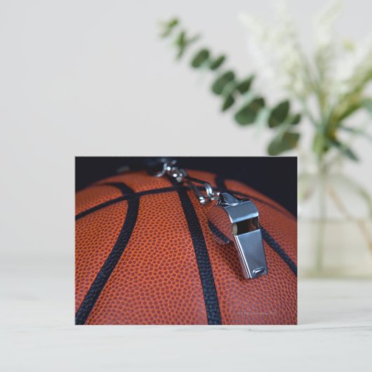 Die Pfeife eines Schiedsrichters auf einer Erholun Postkarte (Stehend Vorderseite)