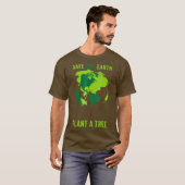 Die Pflanze einer Baumwelt gerettet T-Shirt (Vorne ganz)