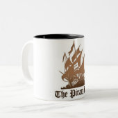 Die Piraten-Bucht-Tasse Zweifarbige Tasse (Vorderseite Links)